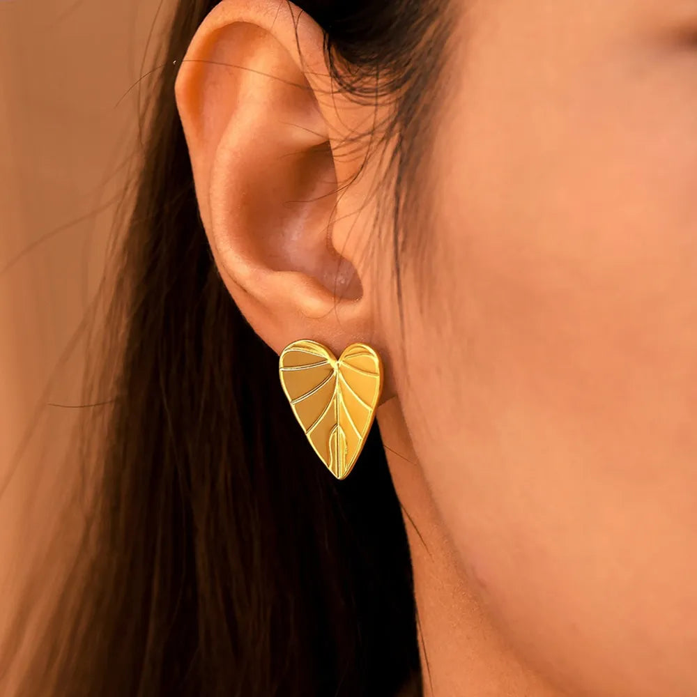 Love leaf pattern earrings stainless steel PVD electroplated minimalist earrings