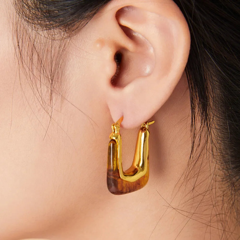 Resin design earrings with a simple and casual style U-shaped copper material ear buckle